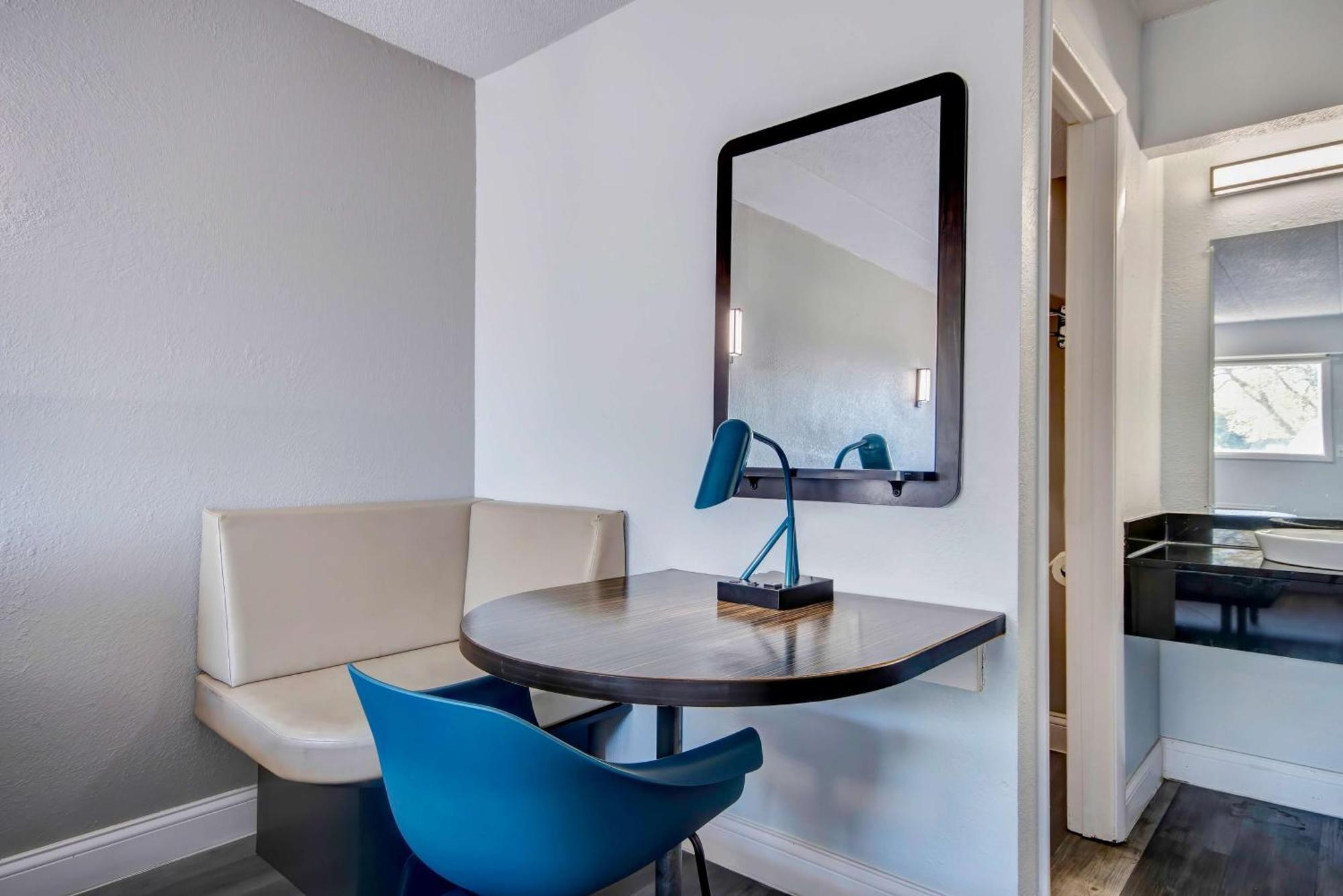 Motel 6 Columbus Oh - Osu North 외부 사진