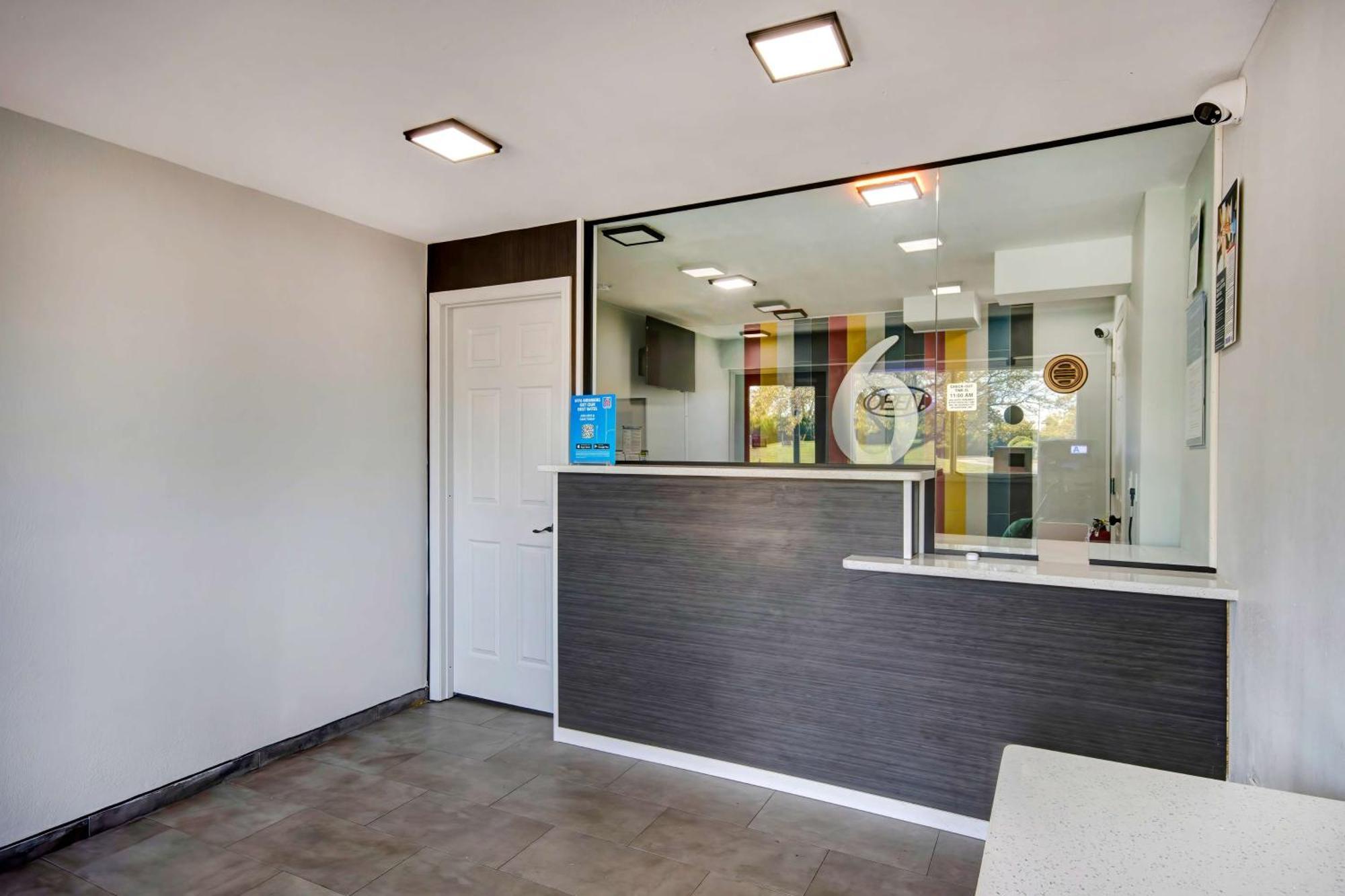 Motel 6 Columbus Oh - Osu North 외부 사진